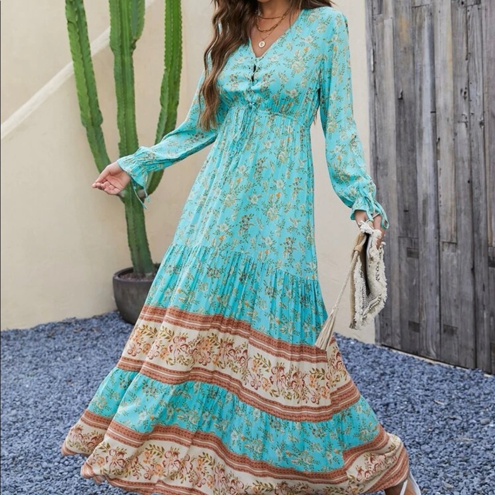 💕Sale💕Alessandro dress
